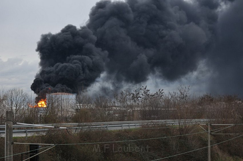 Explosion Feuer Shell Godorf Fotos Mel P031.JPG